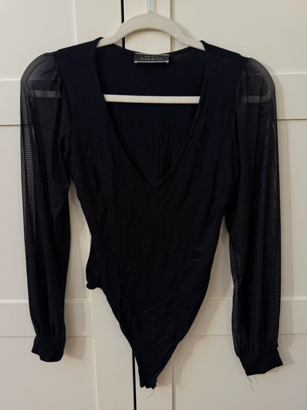 Blue Blush Bodysuit Long Mesh Sleeves V-Neck Black - Sz M